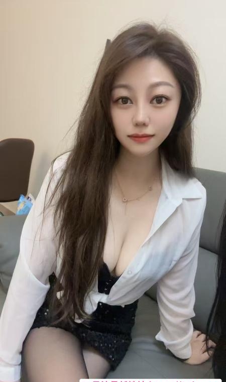 蜀山骚气冲天大奶妹