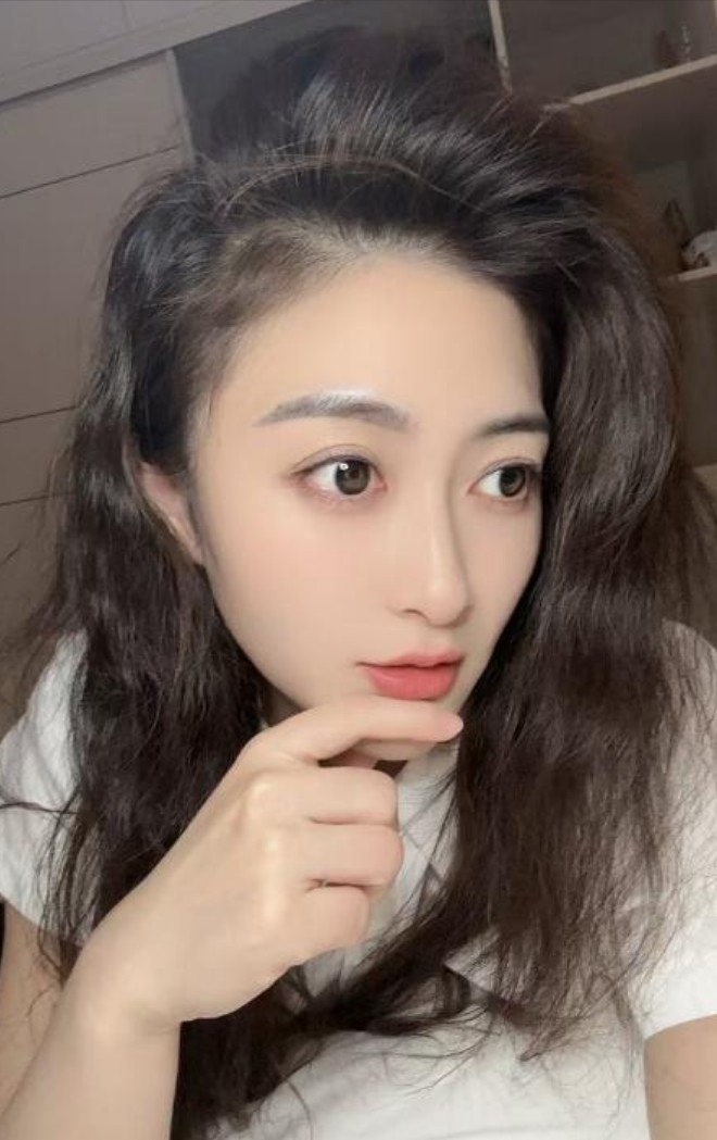 00 后极品御姐
