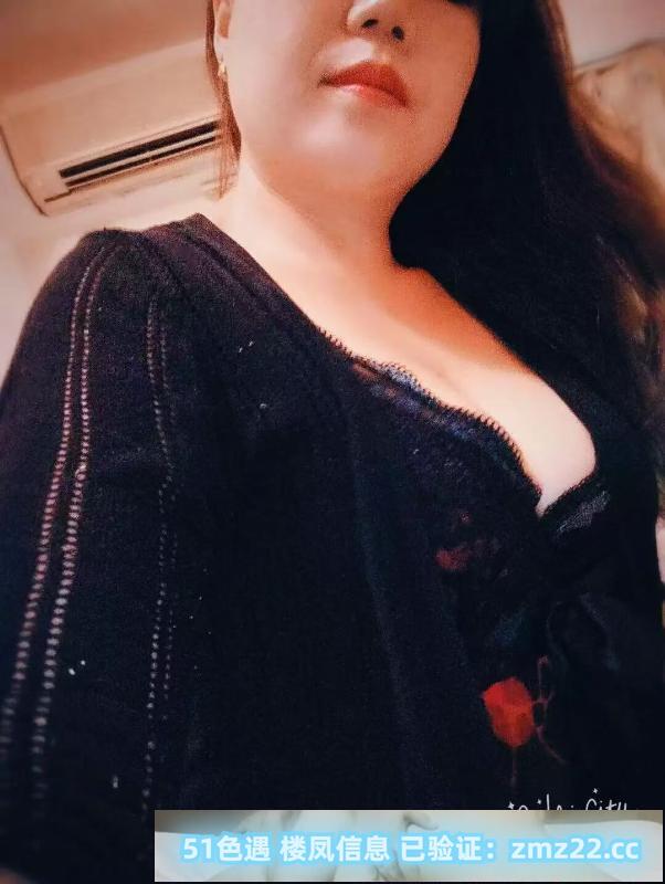 口爆颜射大波妹