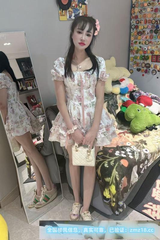 邻家好态度小少妇
