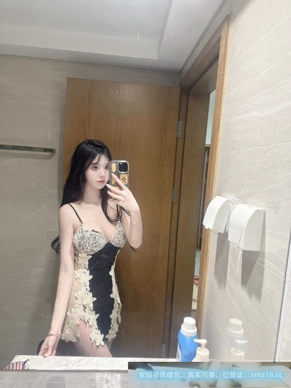 风骚榨汁大奶小骚货
