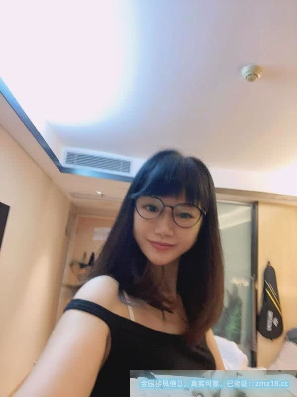 后入长腿黑丝少妇