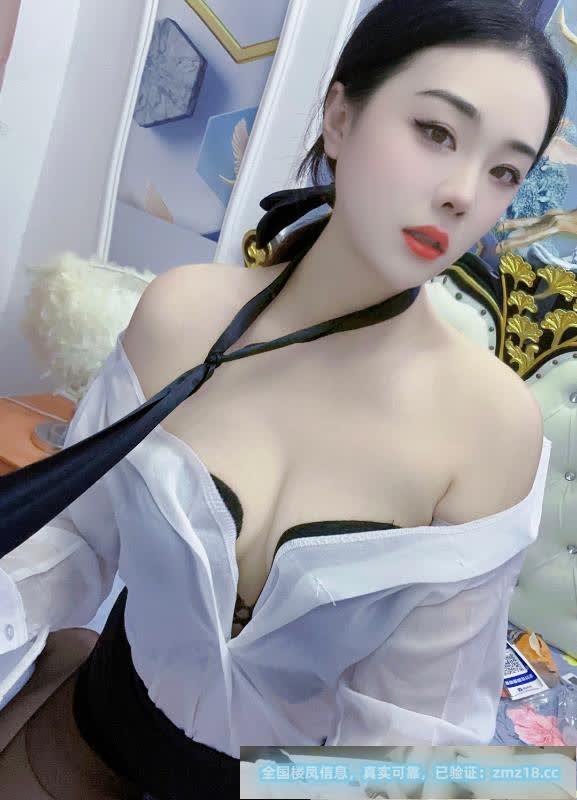 园区白嫩妹子