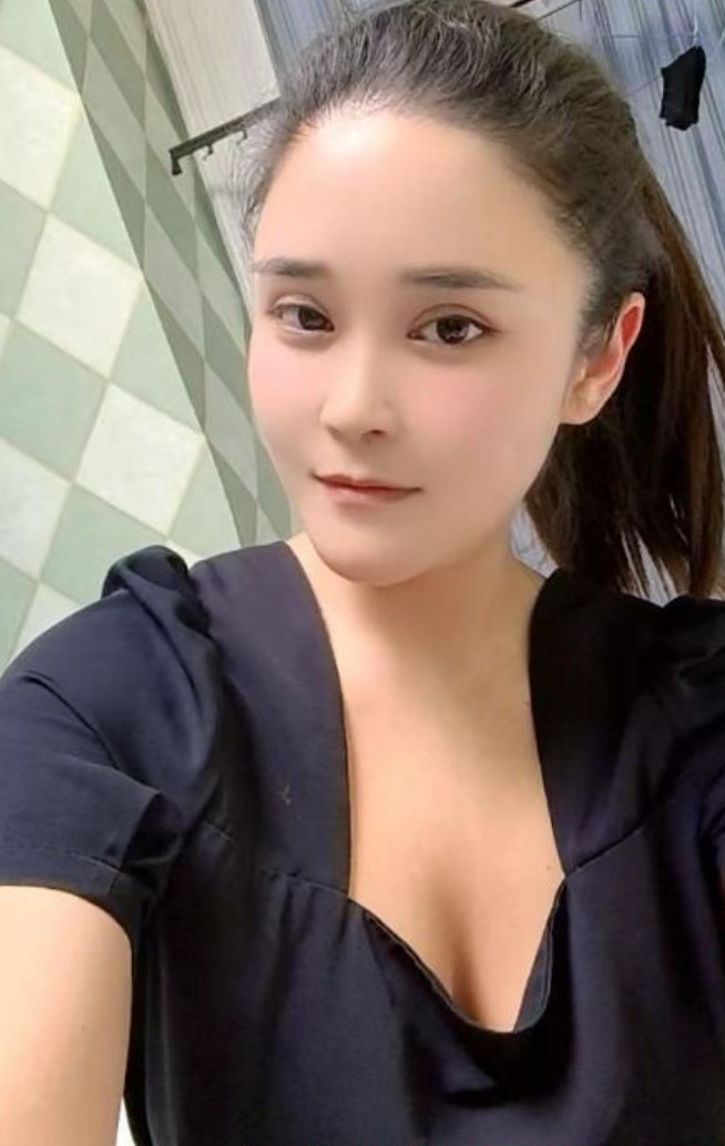 轻熟骚女瑶瑶