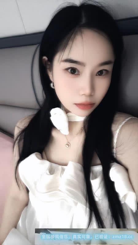 美甲小姐姐