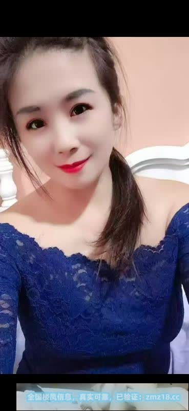 邻家白皙少妇